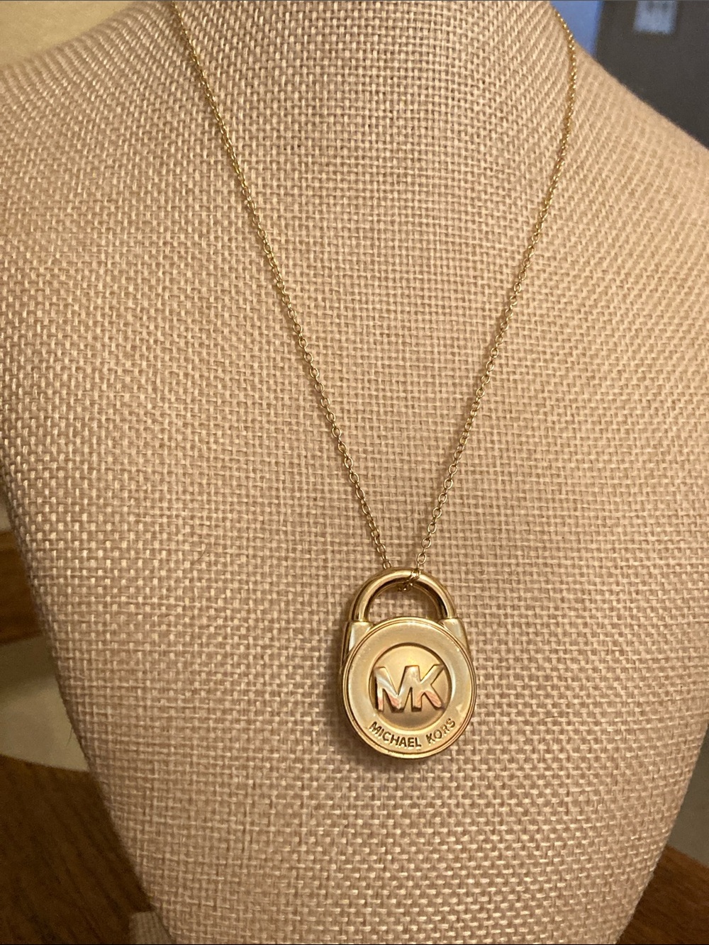 Michael Kors Signature MK Logo Padlock Pendant Gold Tone Necklace Like New!